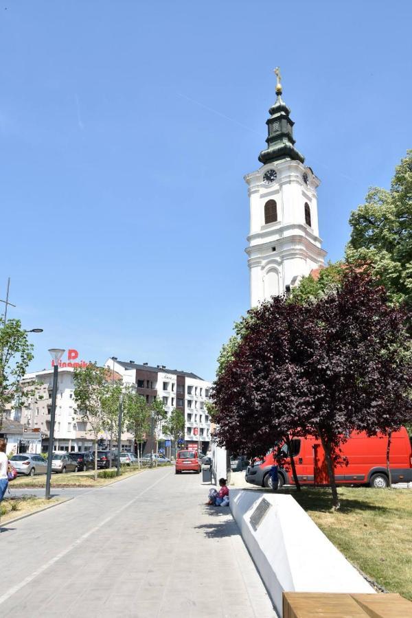 Frajla Lägenhet Novi Sad Exteriör bild